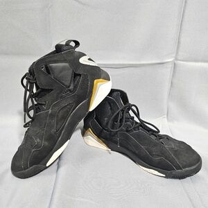 Jordan True Flight Shoes Mens 8.5 Black Metallic Gold Basketball Sneakers